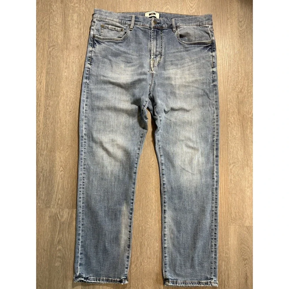 Joseph Abboud Athletic Fit Men's Blue Denim Jeans Size 38 X 30